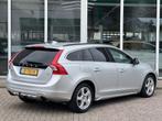 Volvo V60 2.0T Momentum | Xenon | Navigatie | Stoelverwarmin, Euro 5, Zwart, 4 cilinders, 203 pk