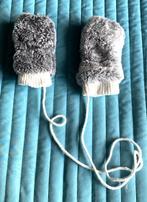 Babywantjes grijs 1 maat tot ca. 1 jaar Z.g.a.n., Kinderen en Baby's, Babykleding | Mutsen, Sjaals en Wanten, Jongetje of Meisje