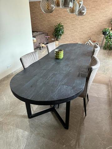 Mooie 3 meter lange eettafel!! - 1 jaar oud, mangohout zwart beschikbaar voor biedingen