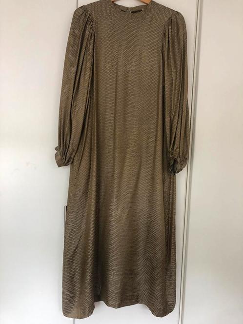 Indress zijden groene jurk, maat 36 (1), Kleding | Dames, Jurken, Zo goed als nieuw, Maat 36 (S), Groen, Onder de knie, Ophalen of Verzenden