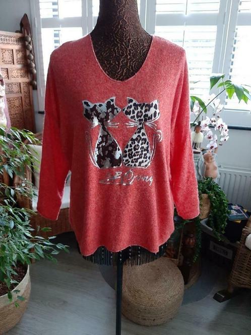 Nieuw+kaartje!Leuke Trui/Poezen print/Koraalrood/mt S/M/L, Kleding | Dames, Truien en Vesten, Nieuw, Ophalen of Verzenden