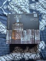 Whisky Karaf set - 0.9 L - Incl. 4 Glazen, Ophalen, Zo goed als nieuw, Overige typen