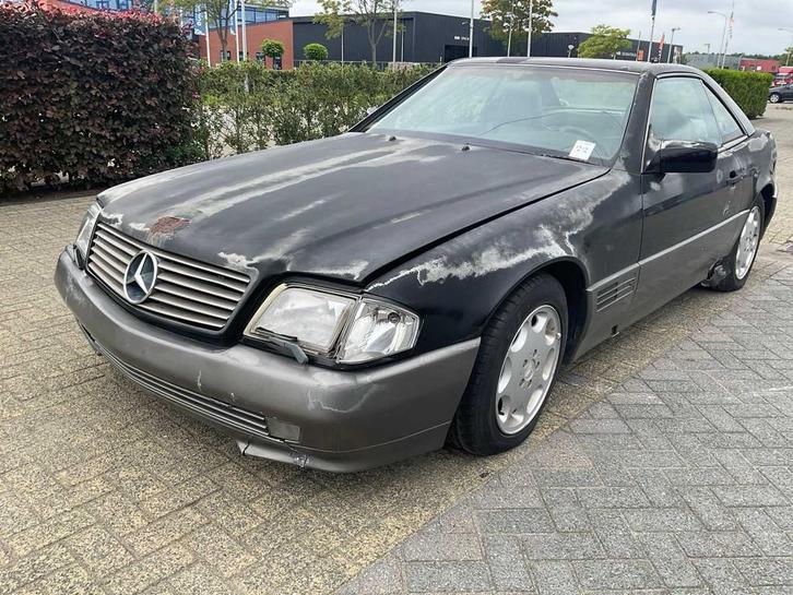 1990 Mercedes-Benz SL300 Cabriolet Oldtimer, Auto's, Oldtimers, Bedrijf, Mercedes-Benz, Overige brandstoffen, Overige carrosserieën