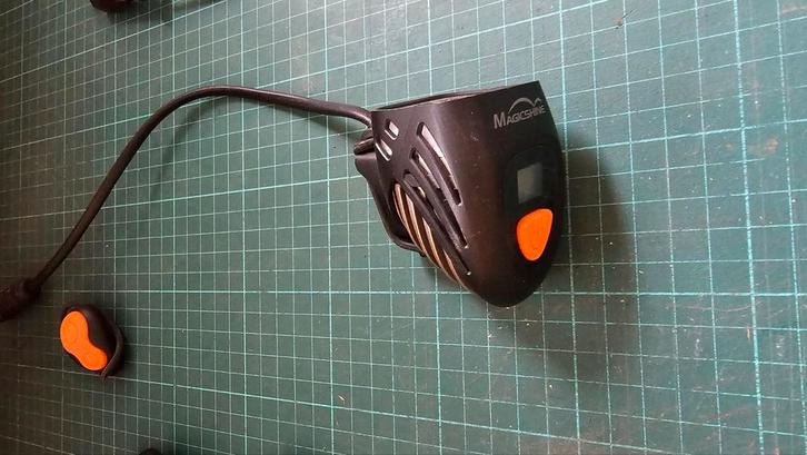 Magicshine fietsverlichting 8000lumen!, Fietsen en Brommers, Fietsaccessoires | Fietsverlichting, Gebruikt, Accu, Ophalen of Verzenden
