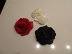 BROCHES rode, zwarte en offwhite, Sieraden, Tassen en Uiterlijk, Broches, 10 cm of meer, Overige materialen, Nieuw, Ophalen of Verzenden
