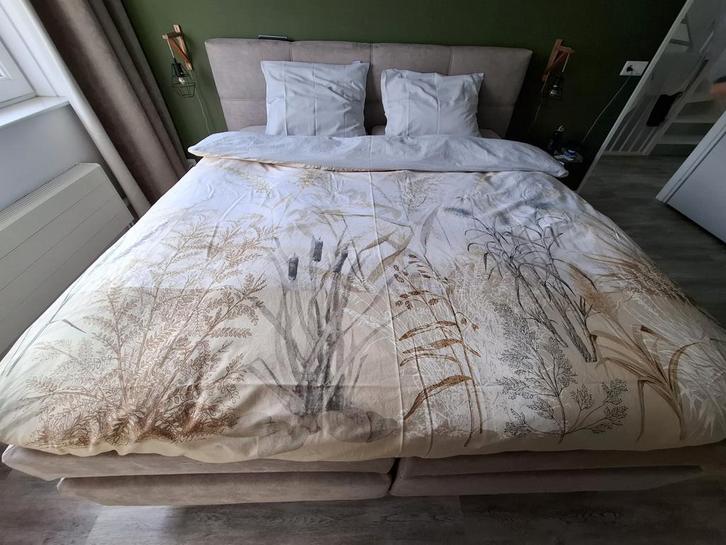 Dekbed met gratis overtrek! 200x200, Huis en Inrichting, Slaapkamer | Beddengoed, Zo goed als nieuw, Deken of Dekbed, Tweepersoons