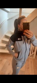 The North Face heel mooi trainingspak xs/s licht grijs, Kleding | Dames, Overige typen, Ophalen of Verzenden, Zo goed als nieuw
