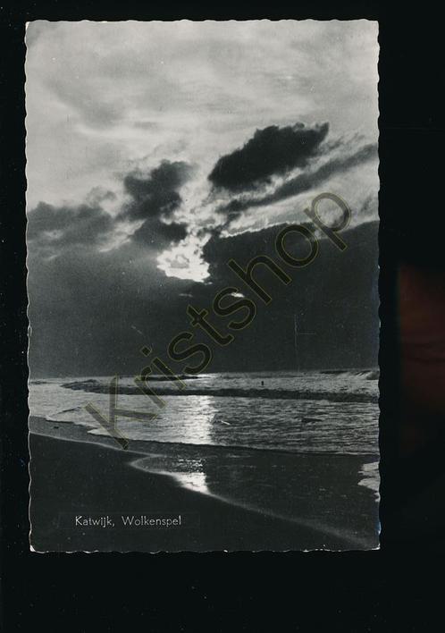 Katwijk - Wolkenspel [KRST005-3895, Verzamelen, Ansichtkaarten | Nederland, Gelopen, Zuid-Holland, 1960 tot 1980, Verzenden