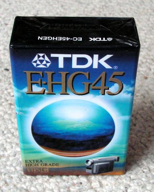 TDK E-HG45 VHSC videoband NIEUW GESEALD, Audio, Tv en Foto, Videocamera's Analoog, (Video)band, VHS-C of SVHS-C, Ophalen of Verzenden