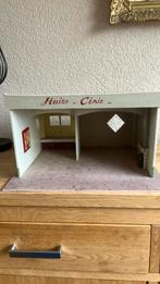 Vintage Poppenhuis met wat meubeltjes, Ophalen of Verzenden, Gebruikt, Poppenhuis