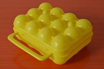 Retro vintage kunststof eierkoffertje / eierbewaardoos  beschikbaar voor biedingen