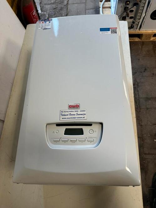 AWB ThermoElegance 4 -A/2, Doe-het-zelf en Verbouw, Verwarming en Radiatoren, Gebruikt, Cv-ketel of Combi-ketel, Ophalen of Verzenden