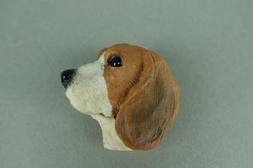 Beagle kopje met magneet  beschikbaar voor biedingen