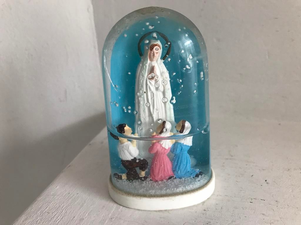 Sneeuwbol Maria, Ophalen of Verzenden, Gebruikt, Overige typen, Christendom | Katholiek