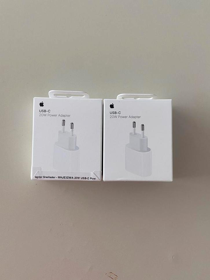 Apple usb-c Adapter 20W, Telecommunicatie, Mobiele telefoons | Telefoon-opladers, Ophalen of Verzenden