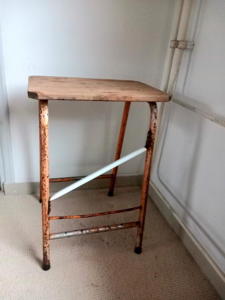 Oude brocante/vintage kruk/trap/bijzettafel, Huis en Inrichting, Tafels | Sidetables, 25 tot 50 cm, 50 tot 100 cm, Rechthoekig