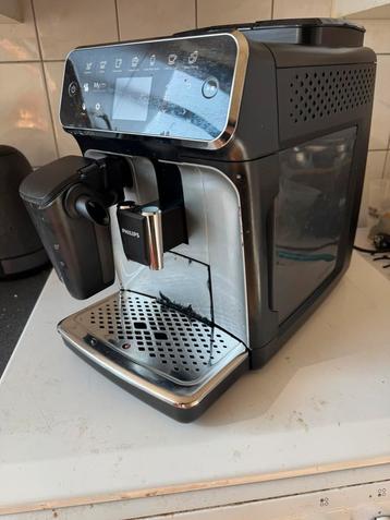 Phillips latte go ep4346 beschikbaar voor biedingen
