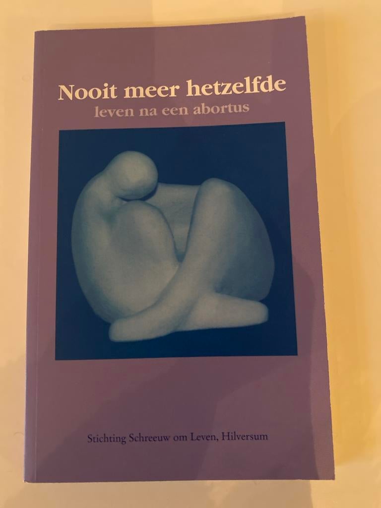 Nooit meer hetzelfde - Leven na een abortus, Boeken, Psychologie, Gelezen, Overige onderwerpen, Ophalen of Verzenden