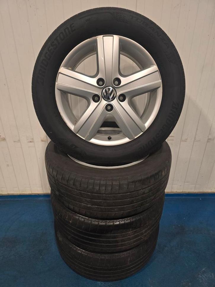 🌞Originele VW Thunder velgen 17 inch T5 T6 T7 Bridgestone, Auto-onderdelen, Banden en Velgen, Banden en Velgen, Zomerbanden, 17 inch