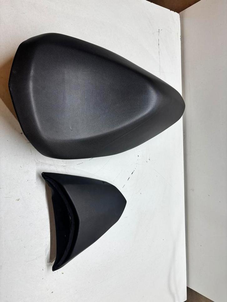 Zadel Peugeot Jetforce, Fietsen en Brommers, Brommeronderdelen | Scooters, Gebruikt, Peugeot, Zadel, Ophalen of Verzenden