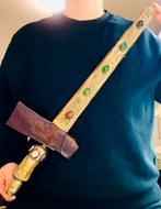 2 grote antieke kris keris met houder, Ophalen of Verzenden