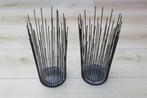 Set 2 aparte zwarte windlichten metaal met glas 30 cm hoog, Gebruikt, 25 tot 50 cm, Zwart, Ophalen of Verzenden