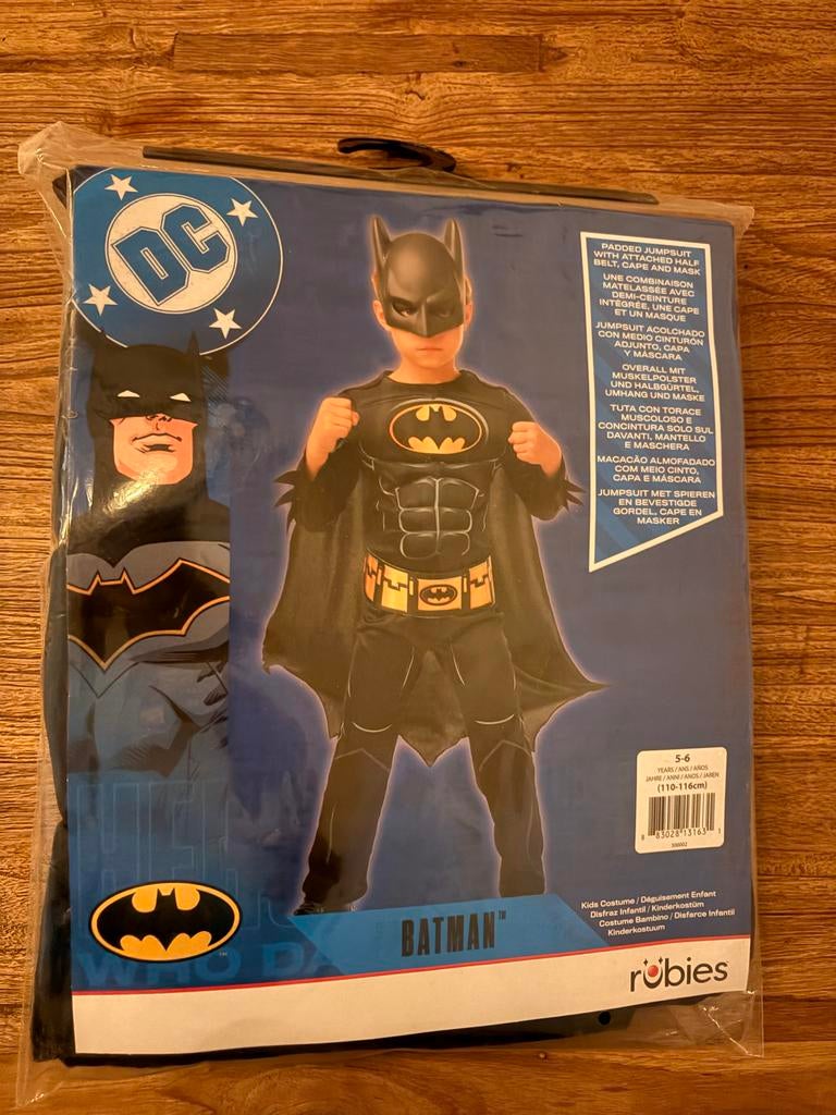 Nieuw Batman pak - Maat 5/6 jaar, Ophalen of Verzenden, Nieuw, 110 t/m 116, Jongen