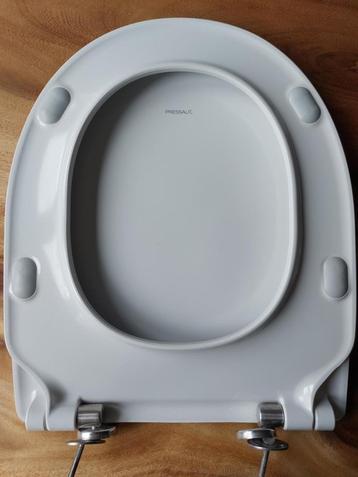 Pressalit toiletbril beschikbaar voor biedingen