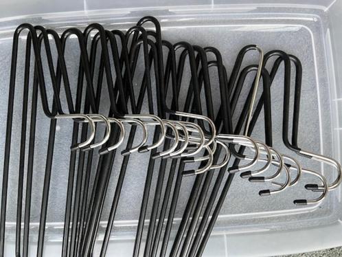 20 Broekhanger Coronet pantalonhanger anti-slip coating, Kleding | Dames, Kledinghangers, Zo goed als nieuw, Metaal, Volwassenen