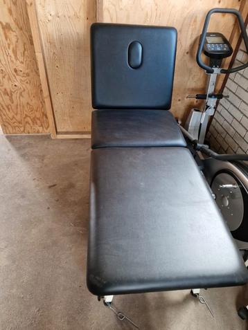 Massagebank / Behandelbank beschikbaar voor biedingen