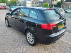 Audi A3 Sportback 1.2 TFSI ATTRACTION met APK tot 01-2026, Voorwielaandrijving, Euro 5, Stof, Gebruikt