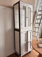 Witte houten kast met wielen, Ophalen, 200 cm of meer, 50 tot 100 cm, 25 tot 50 cm