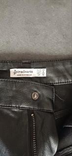 Zwarte leren broek Stradivarius, maat S, Zwart, Ophalen of Verzenden, Zo goed als nieuw, Maat 36 (S)