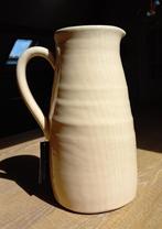 Kan schenkkan vaas keramiek nude-beige house   @DOC61, Overige kleuren, Aardewerk of Porselein, Nieuw, Ophalen of Verzenden