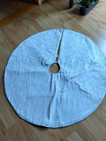 Kerstboom Rok beschikbaar voor biedingen