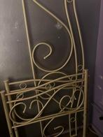 1 persoons bedframe met ijzeren lattenbodem, Ophalen of Verzenden