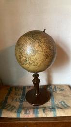 Antieke globe / antieke wereldbol/ aardglobe, Verzenden