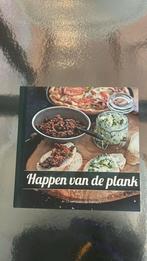 Kookboek Happen van de plank, Ophalen of Verzenden, Zo goed als nieuw