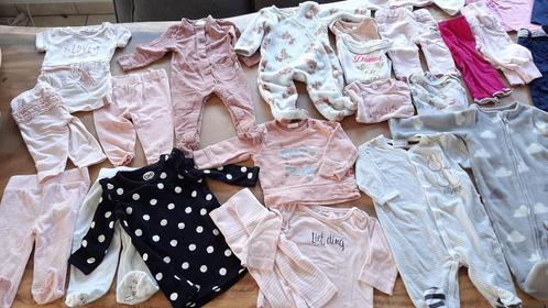 Baby pakket kleding meisje mt 50 - 56 najaar, Kinderen en Baby's, Babykleding | Baby-kledingpakketten, Zo goed als nieuw, Maat 56