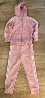 Adidas trainingspakje maat 104 (3-4 jaar), Kinderen en Baby's, Kinderkleding | Maat 98, Ophalen of Verzenden, Zo goed als nieuw