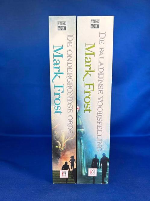 Mark Frost - De Paladijnse voorspelling (1 + 2) zgan, Boeken, Fantasy, Zo goed als nieuw, Ophalen of Verzenden