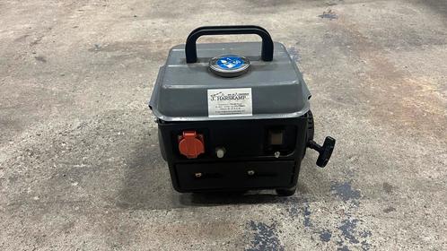 Te koop aggregaat 220V, Doe-het-zelf en Verbouw, Gereedschap | Handgereedschap, Zo goed als nieuw, Ophalen