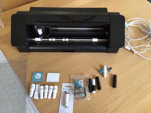 Silhouette Cameo 4 plotter + accessories, Hobby en Vrije tijd, Knutselen, Zo goed als nieuw, Gereedschap of Toebehoren, Ophalen of Verzenden