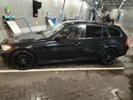 BMW 3-Serie 2.0 318 I Touring AUT 2009 Zwart, Auto's, Automaat, Achterwielaandrijving, USB, 1435 kg