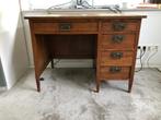 Klassiek Houten Bureau 98x66cm, veel ruimte, Ophalen, Gebruikt, Bureau