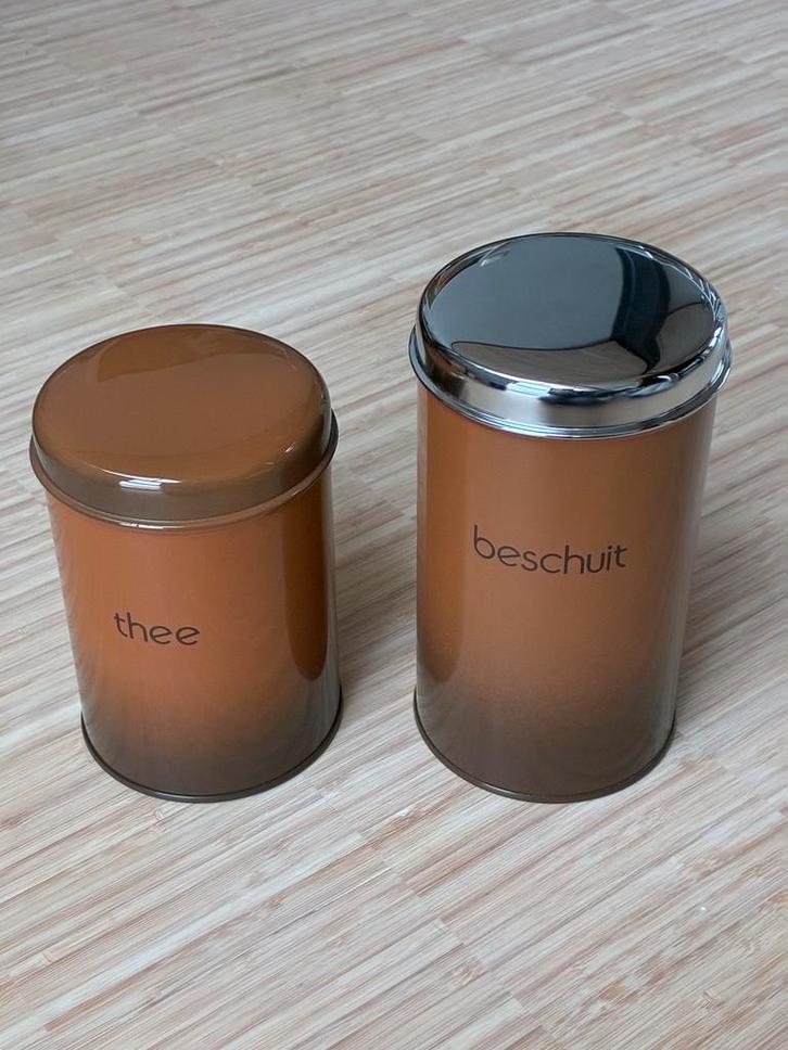 Vintage Brabantia Voorraadbussen - Geranium Thee en Beschuit, Huis en Inrichting, Woonaccessoires | Prullenbakken, Zo goed als nieuw