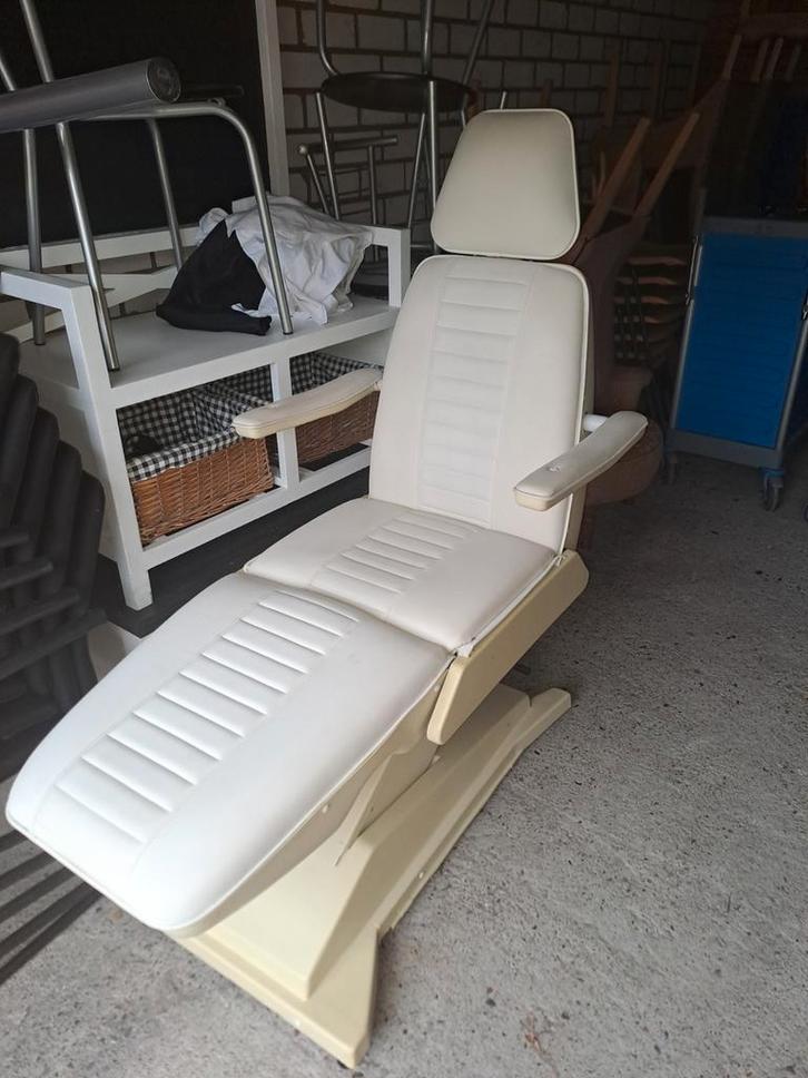 Witte Lederen Massagestoel/Behandelstoel, Huis en Inrichting, Stoelen, Zo goed als nieuw, Eén, Leer, Wit, Ophalen