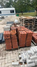 Dakpannen ca 300, Ophalen, Steen of Klei, Zo goed als nieuw, Dakpannen