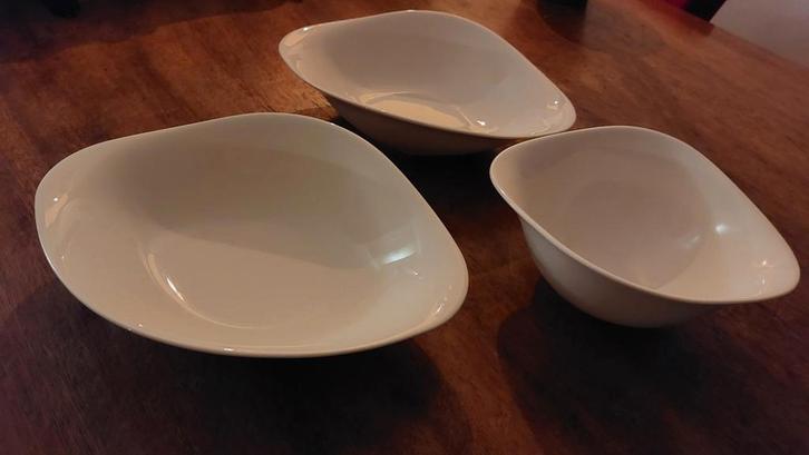 3 Villeroy en Boch schalen, Huis en Inrichting, Keuken | Servies, Zo goed als nieuw, Schaal of Schalen, Overige stijlen, Porselein
