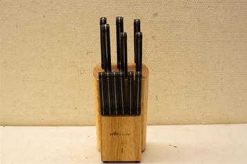 Excellent houten messenblok met 12 messen 39737 beschikbaar voor biedingen